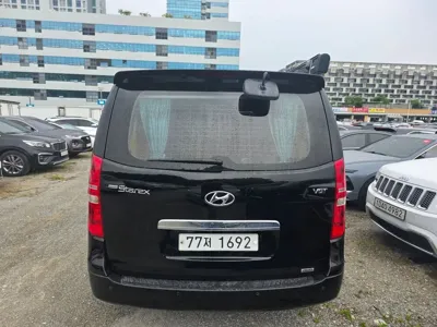 Hyundai Starex 2015, 215238 км, за 10093.11 USD