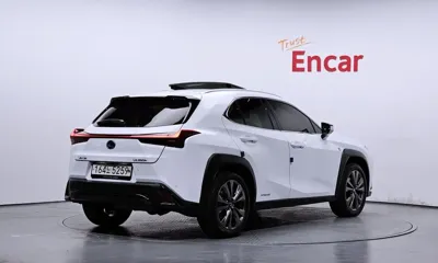 Lexus UX 2022, 27198 км, за 26243.1 USD