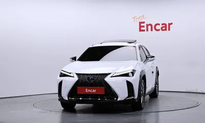 Lexus UX 2022, 27198 км, за 26243.1 USD