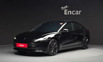Tesla Model 3 · 2024 год