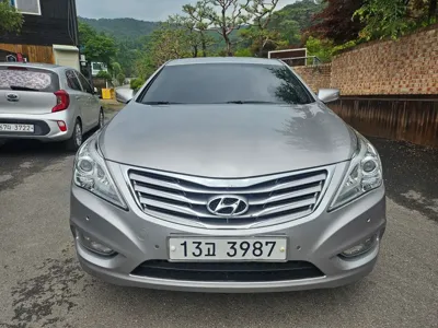 Hyundai Grandeur 2011, 92150 км, за 3187.62 USD