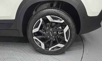 Kia Seltos 2024, 18345 км, за 17395.3 USD - фото 21