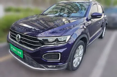 Volkswagen T-Roc · 2020 год
