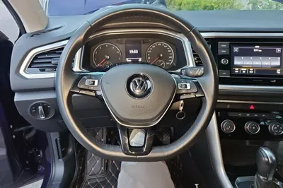 Volkswagen T-Roc 2020, 44400 км, за 8883 USD - фото 10