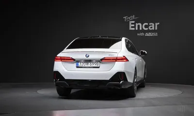 BMW 5-Series 2026, 6002 км, за 47358.88 USD