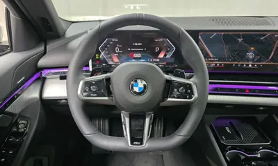 BMW 5-Series 2026, 6002 км, за 47358.88 USD - фото 16