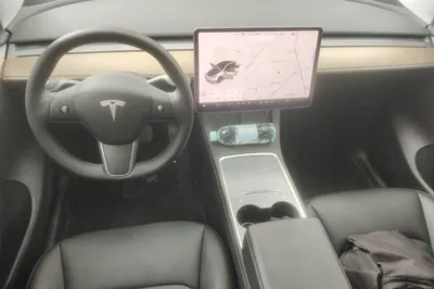 Tesla Model Y 2021, 150200 км, за 20769 USD - фото 18