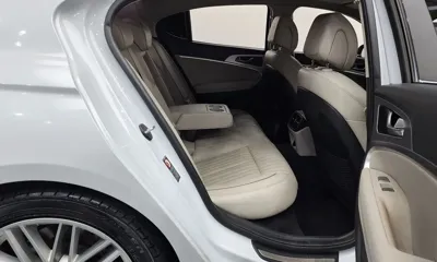 Genesis G70 2019, 122031 км, за 12817.97 USD - фото 12