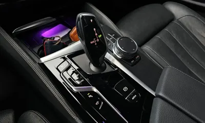 BMW 5-Series 2023, 36525 км, за 27483.42 USD - фото 9