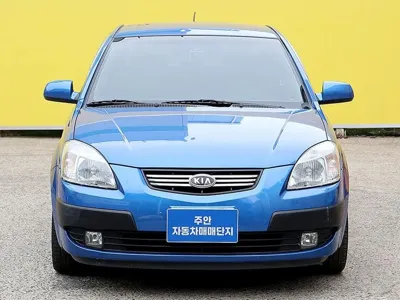 Kia Pride 2006, 100585 км, за 1247.21 USD