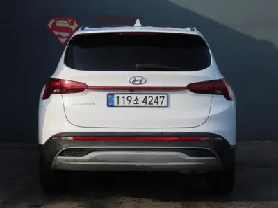 Hyundai Santafe 2022, 66018 км, за 14535.84 USD