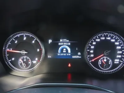 Hyundai Santafe 2022, 66018 км, за 14535.84 USD - фото 9