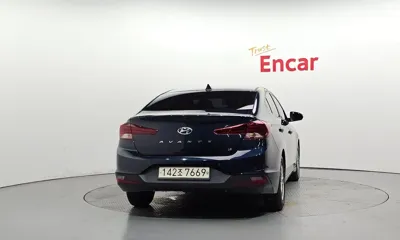 Hyundai Avante 2020, 93772 км, за 8196.73 USD