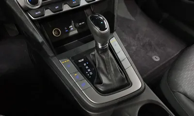 Hyundai Avante 2020, 93772 км, за 8196.73 USD - фото 9