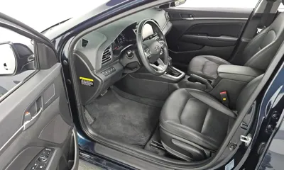 Hyundai Avante 2020, 93772 км, за 8196.73 USD - фото 10