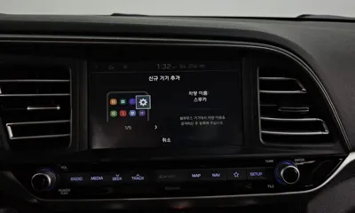 Hyundai Avante 2020, 93772 км, за 8196.73 USD - фото 17