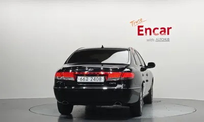 Hyundai Grandeur 2010, 145139 км, за 1641.07 USD