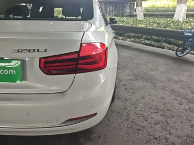 BMW 3 Series 2019, 82400 км, за 13187.16 USD - фото 8