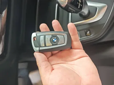 BMW 3 Series 2019, 82400 км, за 13187.16 USD - фото 9