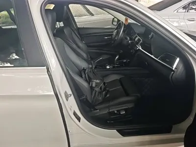 BMW 3 Series 2019, 82400 км, за 13187.16 USD - фото 25