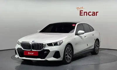 BMW i5 · 2025 год