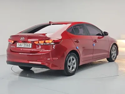 Hyundai Avante 2016, 55096 км, за 5244.85 USD