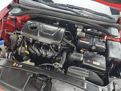 Hyundai Avante 2016, 55096 км, за 5244.85 USD
