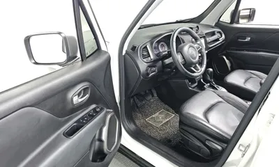 Jeep Renegade 2019, 50974 км, за 8336.62 USD - фото 10