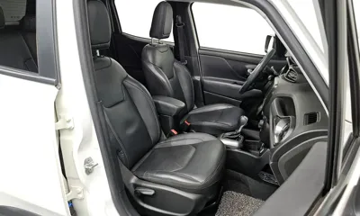 Jeep Renegade 2019, 50974 км, за 8336.62 USD - фото 12