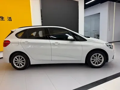 BMW 2 Series Active Tourer 2016, 141000 км, за 5591.42 USD