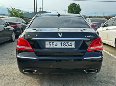 Hyundai Equus 2010, 215400 км, за 2925.31 USD