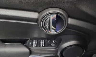 MINI Cooper 2017, 64907 км, за 7284.76 USD - фото 14