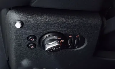 MINI Cooper 2017, 64907 км, за 7284.76 USD - фото 15