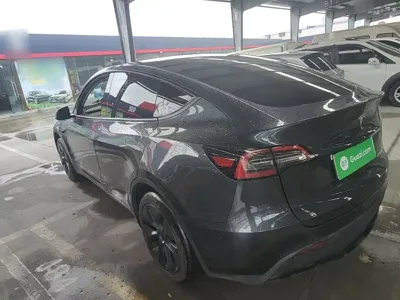Tesla Model Y 2024, 24200 км, за 27582.73 USD