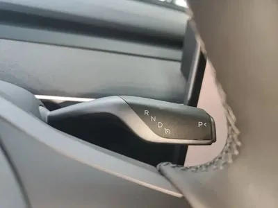 Tesla Model Y 2024, 24200 км, за 27582.73 USD - фото 14