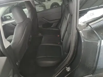 Tesla Model Y 2024, 24200 км, за 27582.73 USD - фото 17