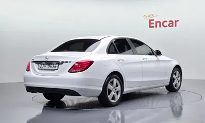 Mercedes-Benz C-Class 2016, 76796 км, за 9116.36 USD
