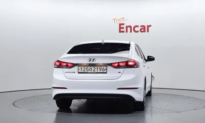 Hyundai Avante 2018, 67749 км, за 7247.79 USD - фото 4