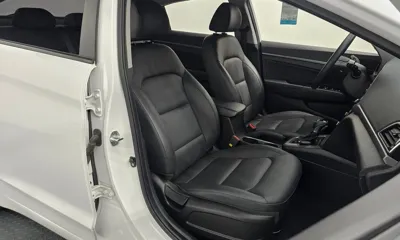 Hyundai Avante 2018, 67749 км, за 7247.79 USD - фото 12