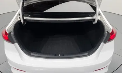 Hyundai Avante 2018, 67749 км, за 7247.79 USD - фото 20