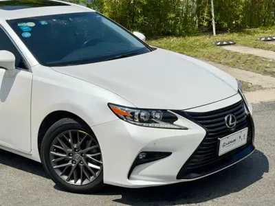 Lexus ES 2018, 74000 км, за 18515.04 USD - фото 11