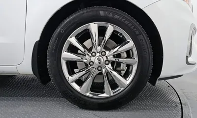 Kia Canival 2019, 123241 км, за 10720.87 USD