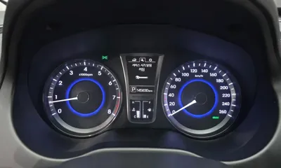 Hyundai Grandeur 2015, 145830 км, за 3224.76 USD - фото 8