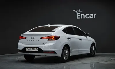 Hyundai Avante 2019, 97153 км, за 7598.28 USD