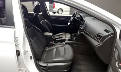 Hyundai Avante 2019, 97153 км, за 7548.9 USD - фото 10