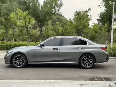 BMW 3 Series 2023, 27000 км, за 36860.27 USD
