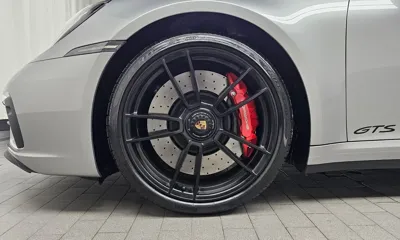 Porsche 911 2023, 9906 км, за 143773.24 USD