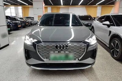 Audi Q4 e-tron 2022, 94400 км, за 19275 USD