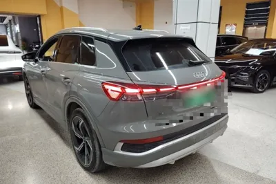 Audi Q4 e-tron 2022, 94400 км, за 19275 USD