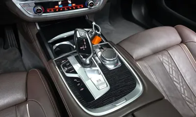 BMW 7-Series 2017, 74938 км, за 22712.35 USD - фото 9